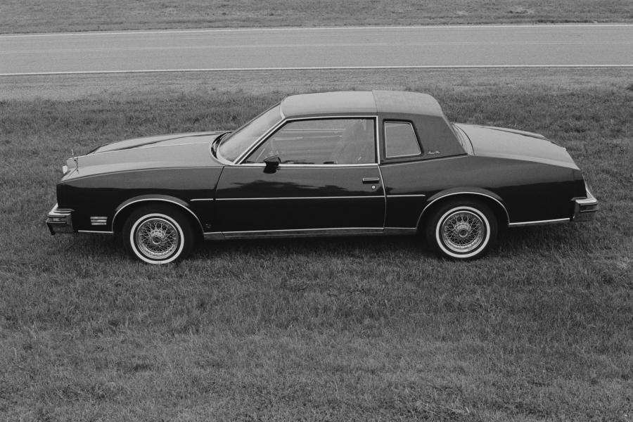  Pontiac Grand Prix LJ (2G-K37) 1978 года  (фото 4 из 7)